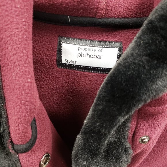 New fleece poncho - Picture 3 of 3